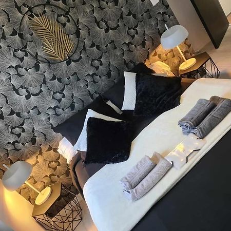 Les Epinettes Chambres D'Hotes Crevecoeur-le-Grand Luaran gambar