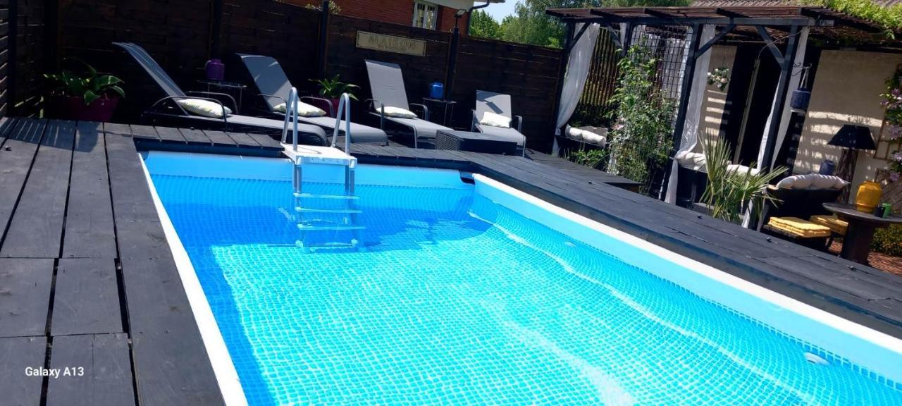 Les Epinettes Chambres D'Hotes Crevecoeur-le-Grand Luaran gambar